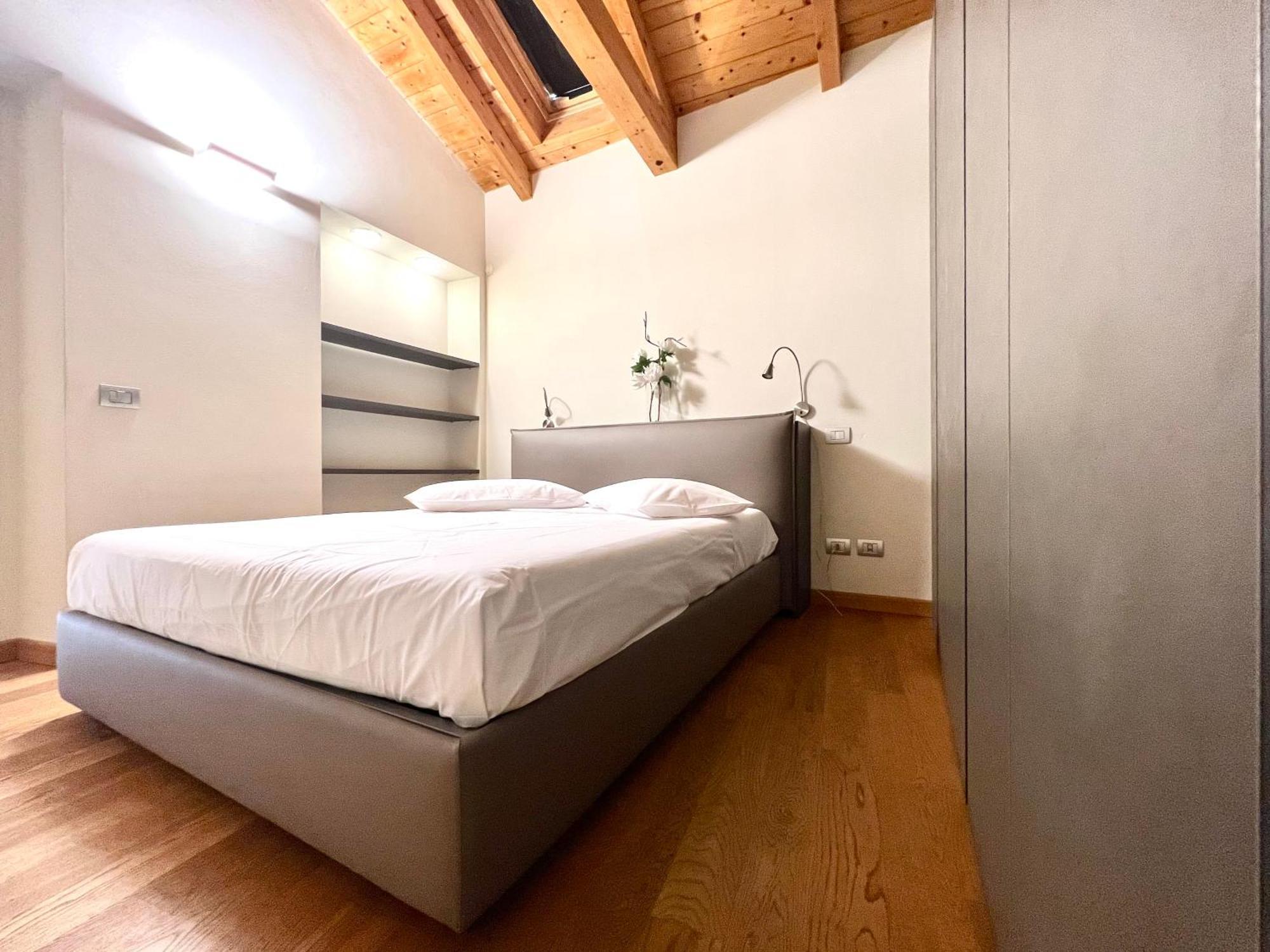 Comecasa Cavour Apartman Asti Kültér fotó