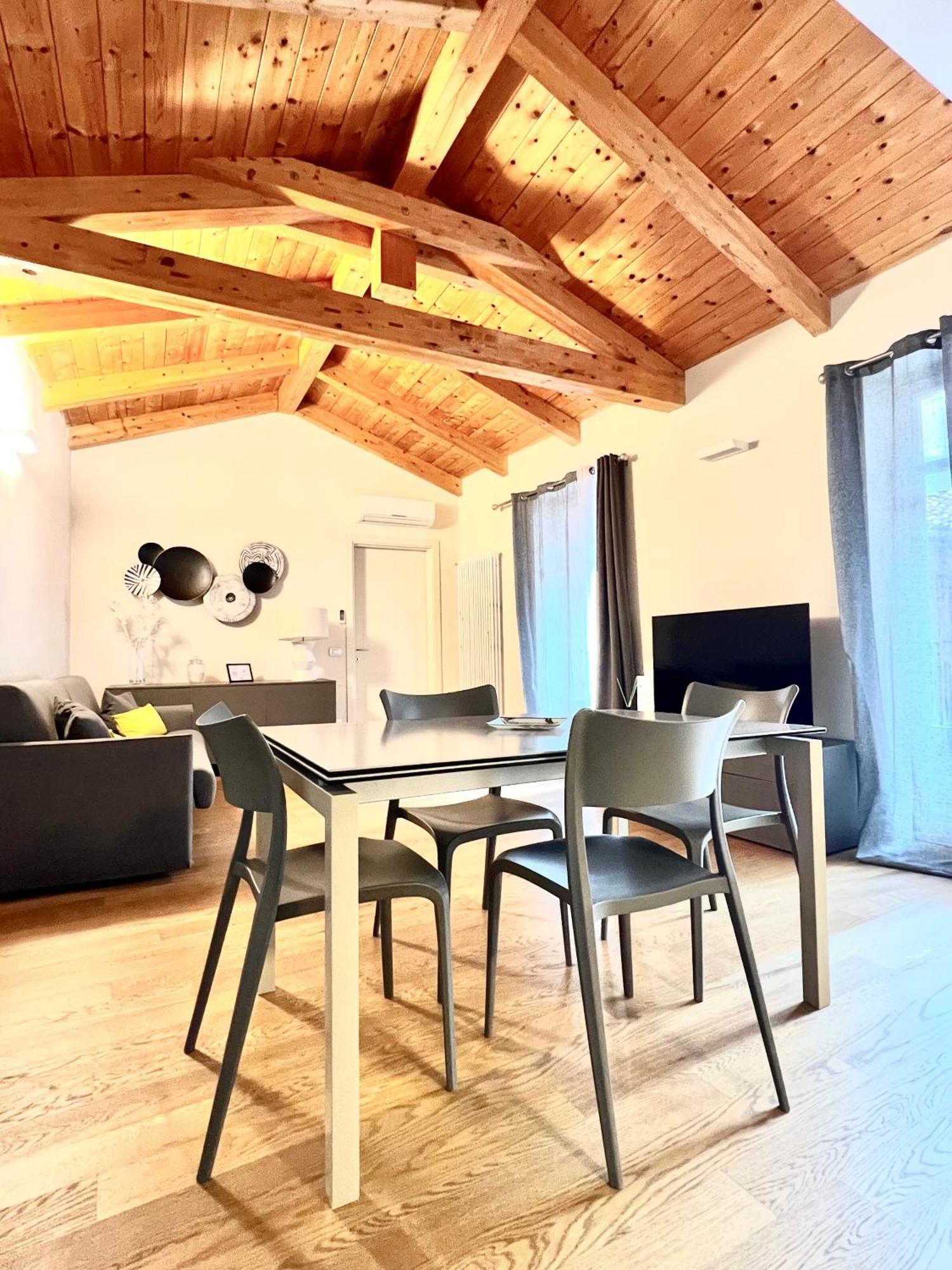 Comecasa Cavour Apartman Asti Kültér fotó